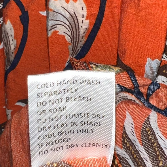 Papillon vibrant orange with lotus flowers sundress. Women’s size medium. - Picture 8 of 9